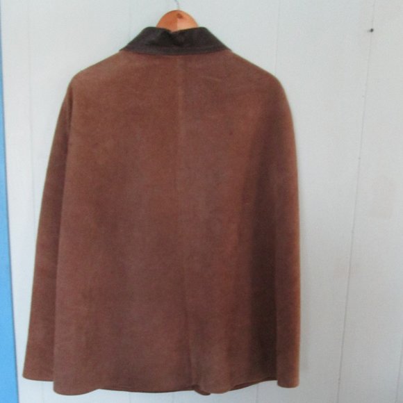 Vintage 2 Tone Brown Leather Suede Belted Poncho Cape - Picture 2 of 9